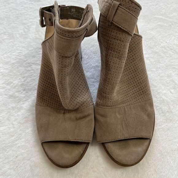 Circus Sam Edelman Taupe Kipling Peep Toe Booties 8 Women - Picture 11 of 12